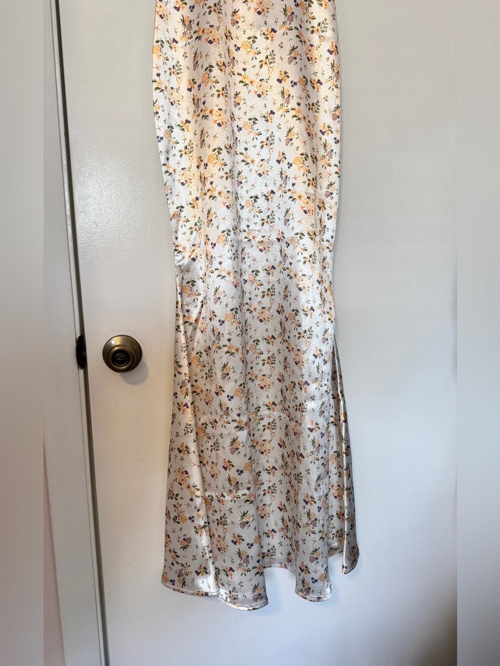 Princess Polly, Berlin Dress, Satin Floral Midi version, Aus 6/US 2/XS/S - Picture 5 of 12